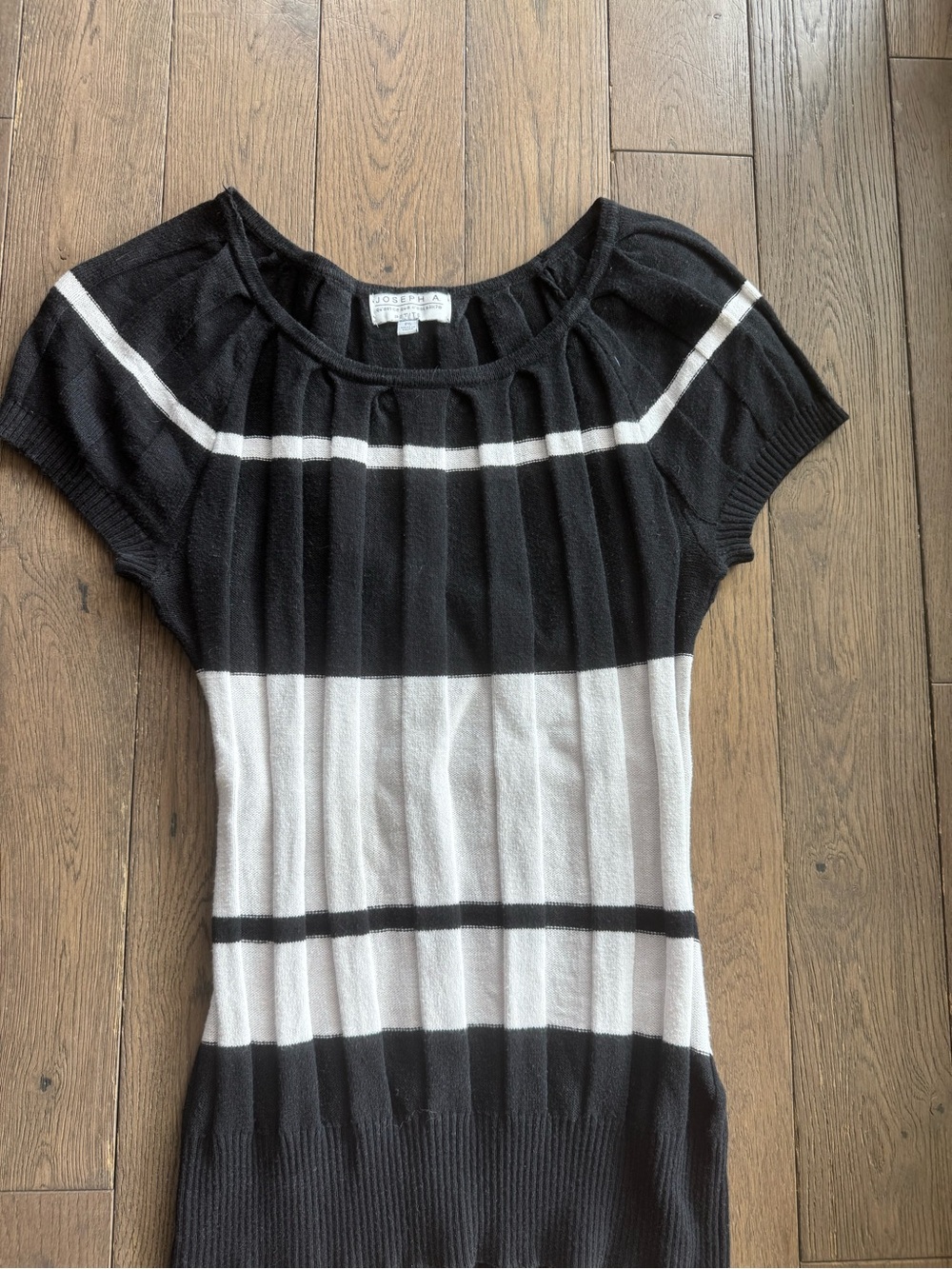Joseph A Petite- Black and White Short-Sleeve Striped Knit Top